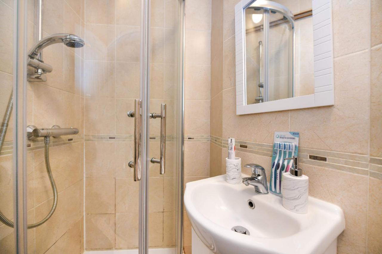 Beautiful Accommodation Near Reading City Centre Bilik gambar