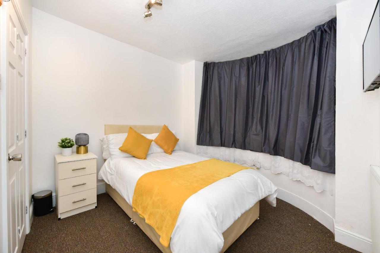Beautiful Accommodation Near Reading City Centre Bilik gambar