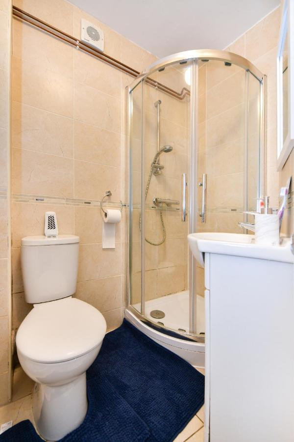 Beautiful Accommodation Near Reading City Centre Bilik gambar